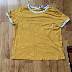 A yellow shirt M girls from H&M